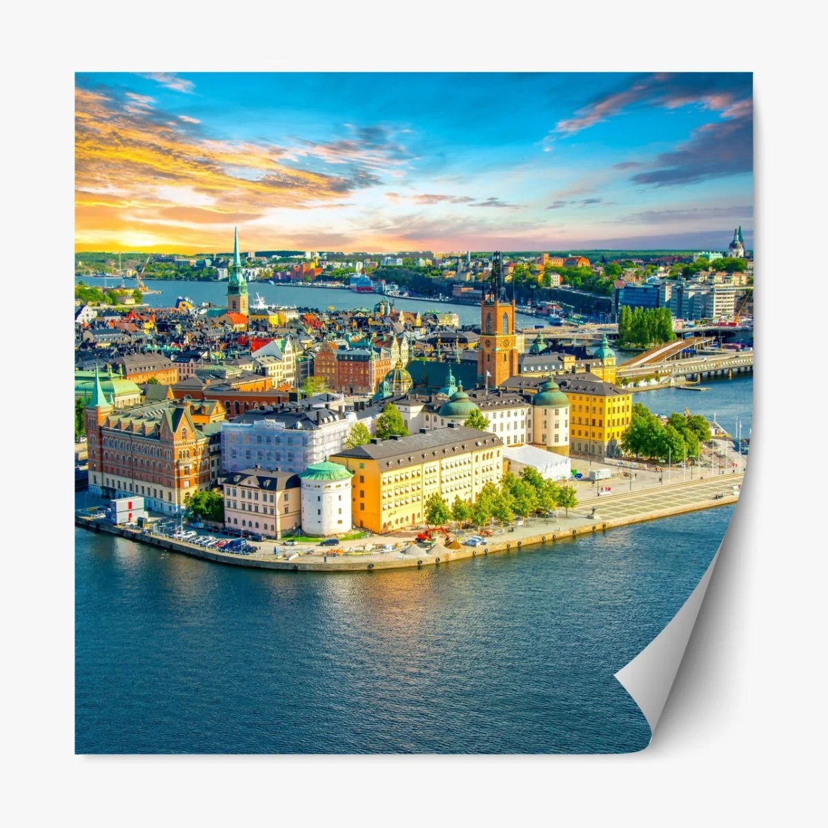 Naklejka repozycjonowalna panorama Sztokholmu o zachodzie słońca – Wallissimo® Naklejka repozycjonowalna panorama Sztokholmu o zachodzie słońca – Wallissimo®