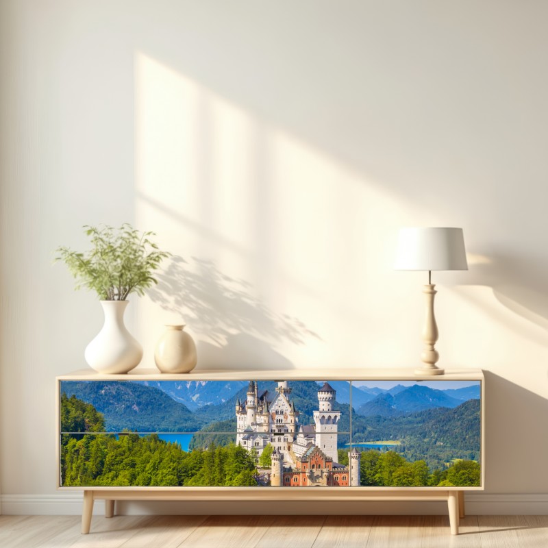 Naklejka repozycjonowalna zamek Neuschwanstein w alpejskim krajobrazie – Wallissimo® Naklejka repozycjonowalna zamek Neuschwanstein w alpejskim krajobrazie – Wallissimo®