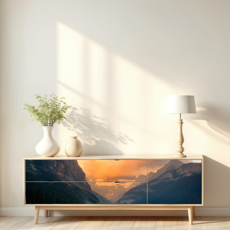 Naklejka repozycjonowalna wschód słońca nad Lake Louise, Banff – Wallissimo® Naklejka repozycjonowalna wschód słońca nad Lake Louise, Banff – Wallissimo®