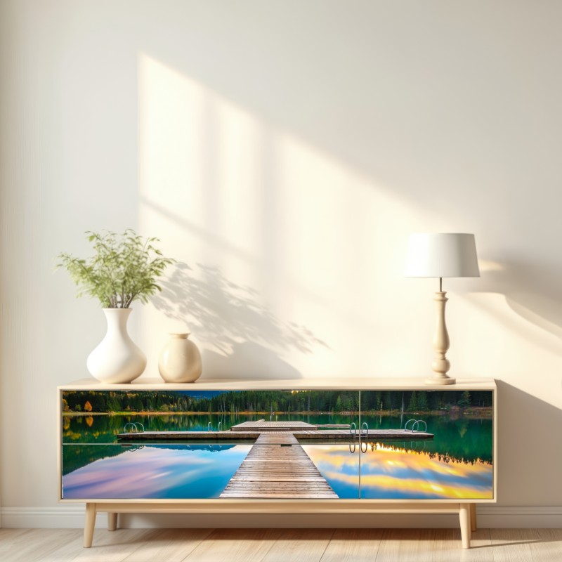 Naklejka repozycjonowalna spokojne górskie jezioro o zachodzie słońca – Wallissimo® Naklejka repozycjonowalna spokojne górskie jezioro o zachodzie słońca – Wallissimo®