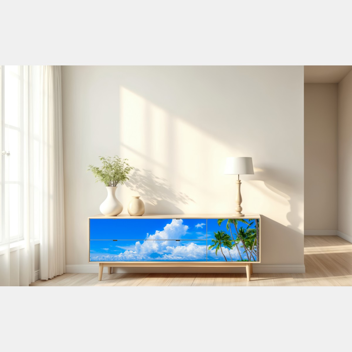 Naklejka repozycjonowalna tropikalna plaża z palmami pod błękitnym niebem – Wallissimo® Naklejka repozycjonowalna tropikalna plaża z palmami pod błękitnym niebem – Wallissimo®