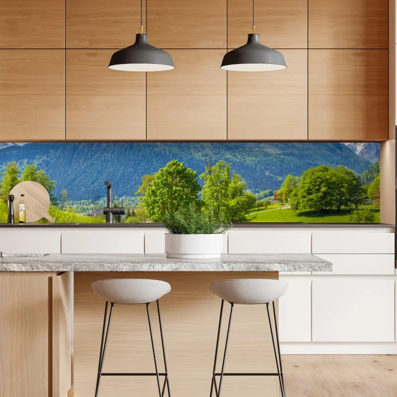 Naklejka repozycjonowalna spokojna alpejska łąka z górskimi szczytami – Wallissimo® Naklejka repozycjonowalna spokojna alpejska łąka z górskimi szczytami – Wallissimo®