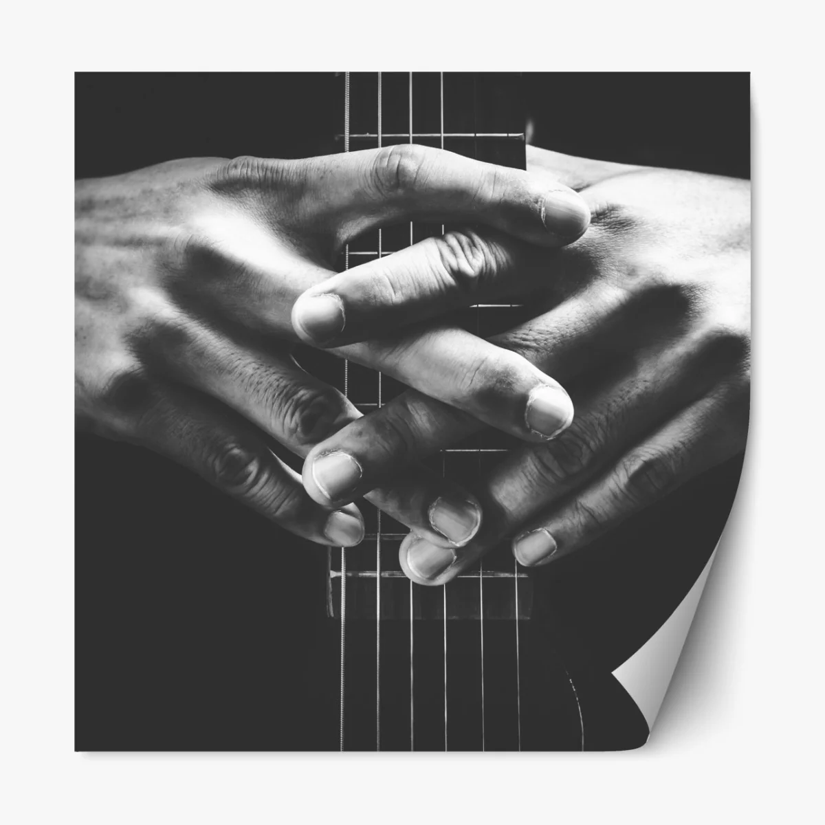 Naklejka repozycjonowalna splątane ręce na strunach gitary – Wallissimo® Naklejka repozycjonowalna splątane ręce na strunach gitary – Wallissimo®