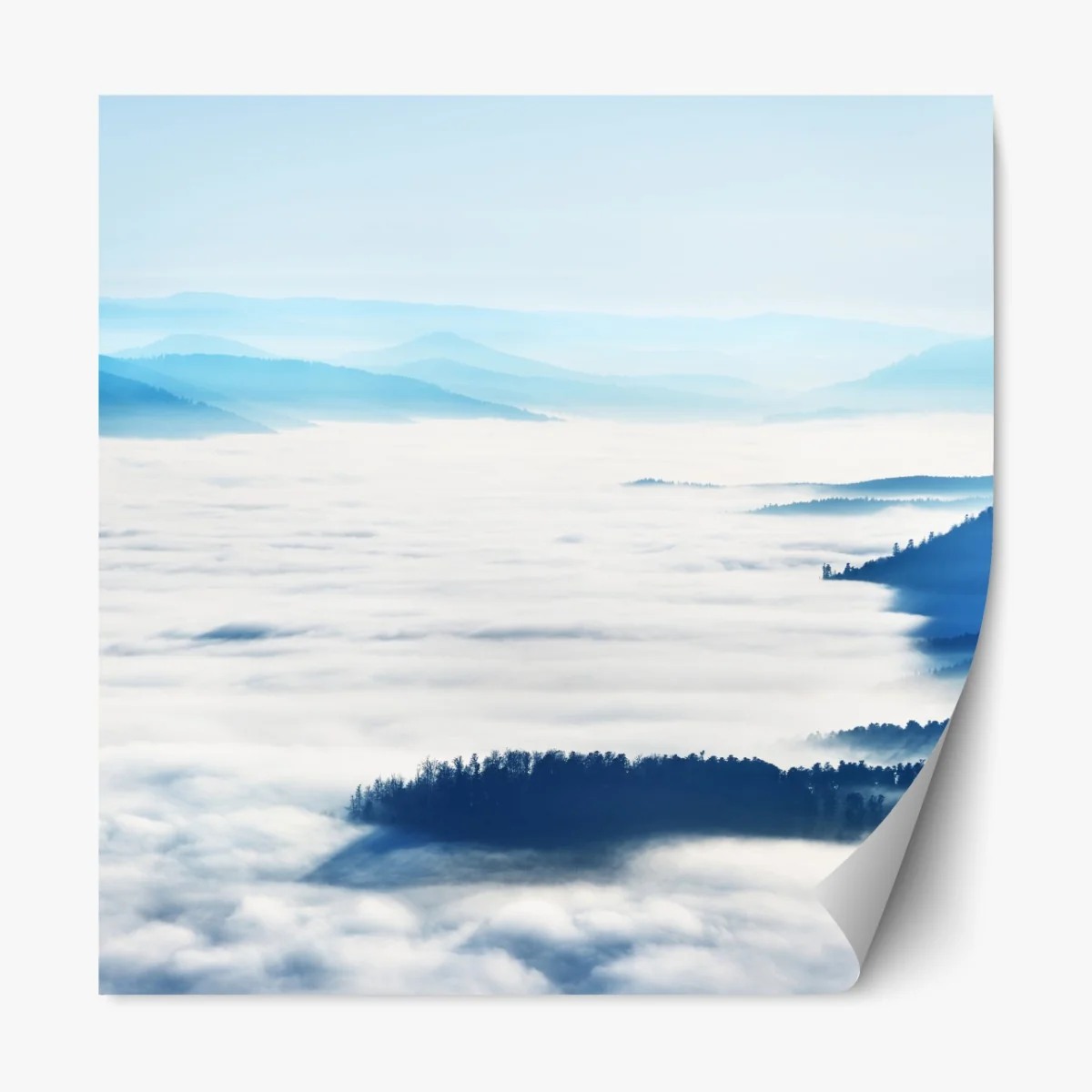 Naklejka repozycjonowalna mglista panorama górska nad doliną – Wallissimo® Naklejka repozycjonowalna mglista panorama górska nad doliną – Wallissimo®
