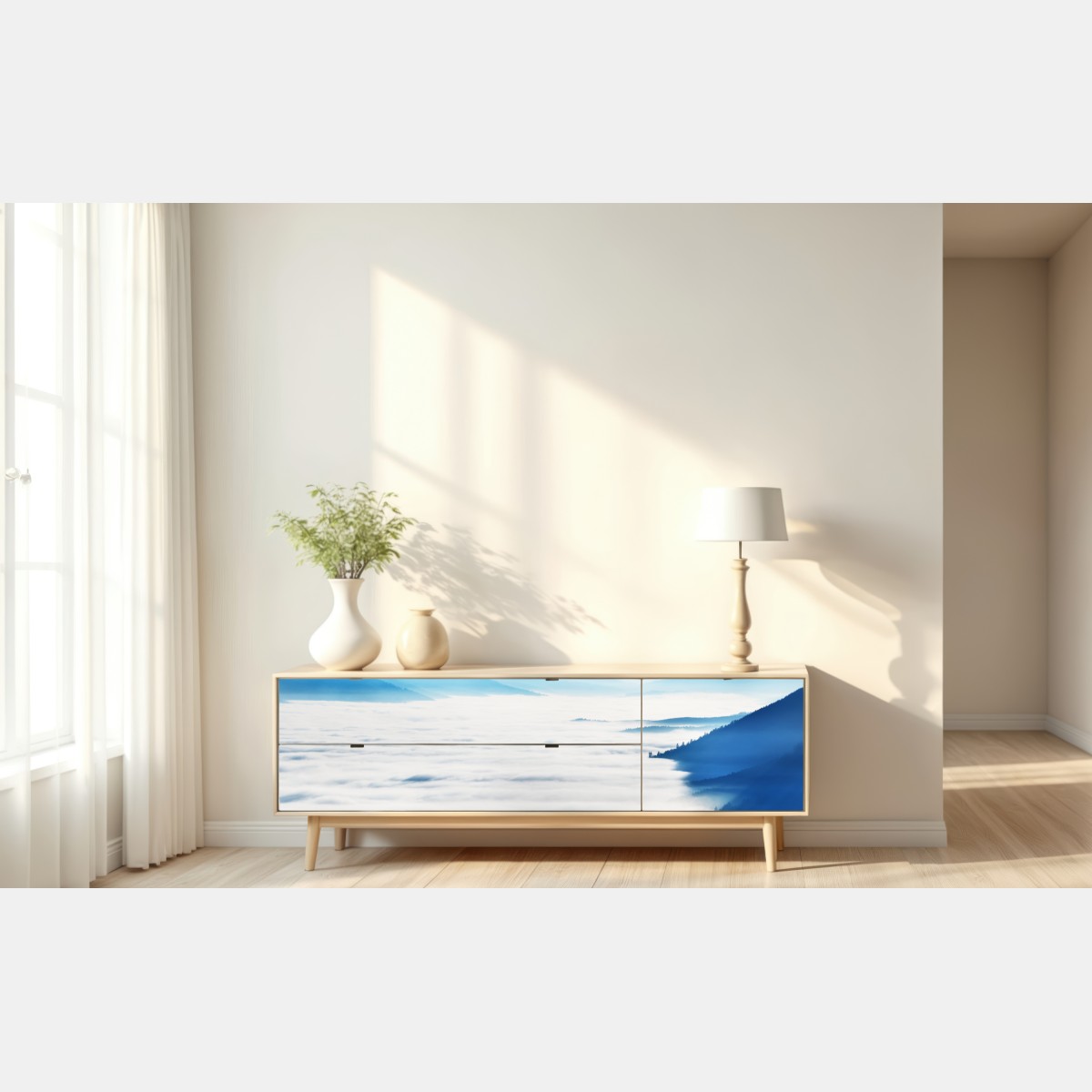 Naklejka repozycjonowalna mglista panorama górska nad doliną – Wallissimo® Naklejka repozycjonowalna mglista panorama górska nad doliną – Wallissimo®