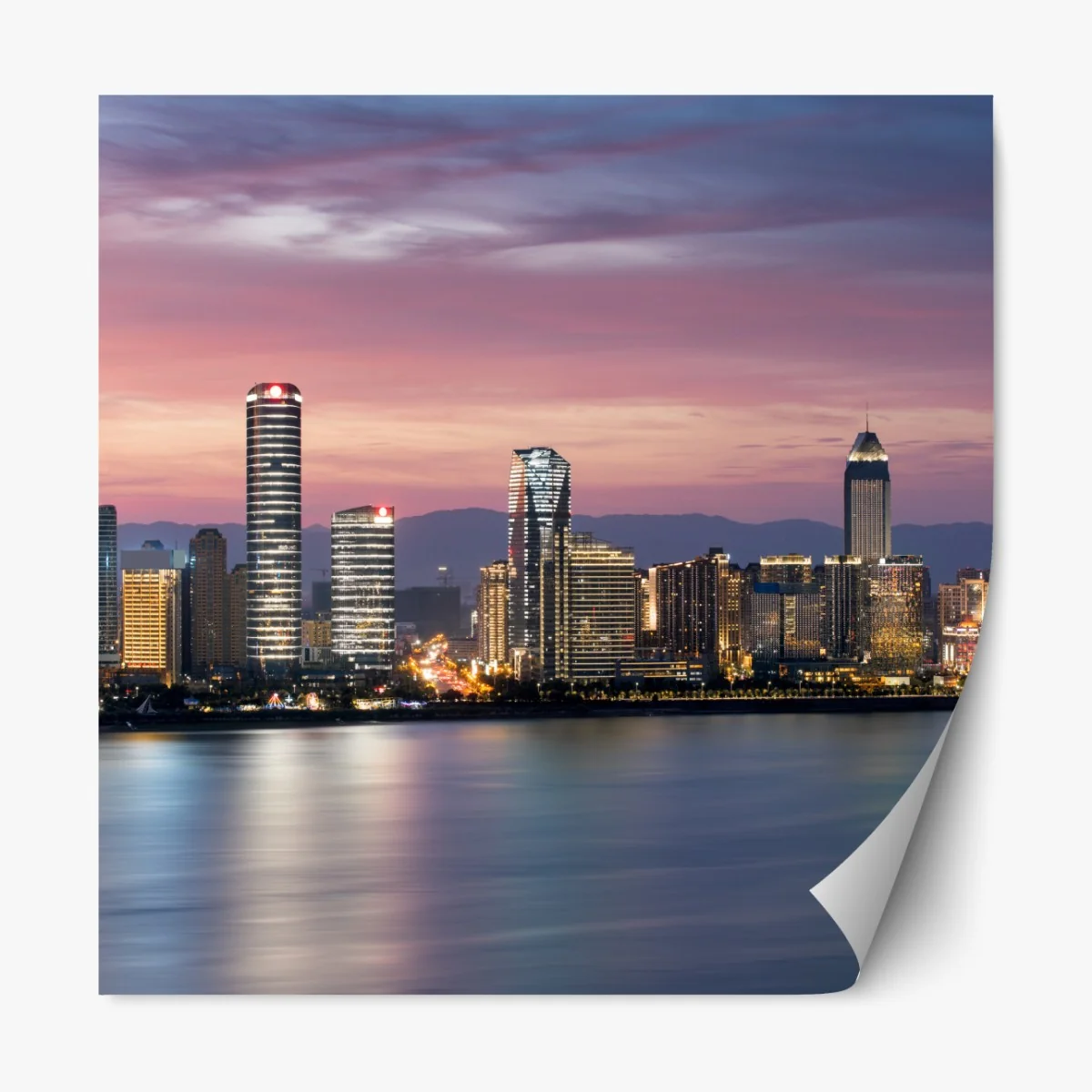 Naklejka repozycjonowalna spokojna panorama miasta o zmierzchu – Wallissimo® Naklejka repozycjonowalna spokojna panorama miasta o zmierzchu – Wallissimo®