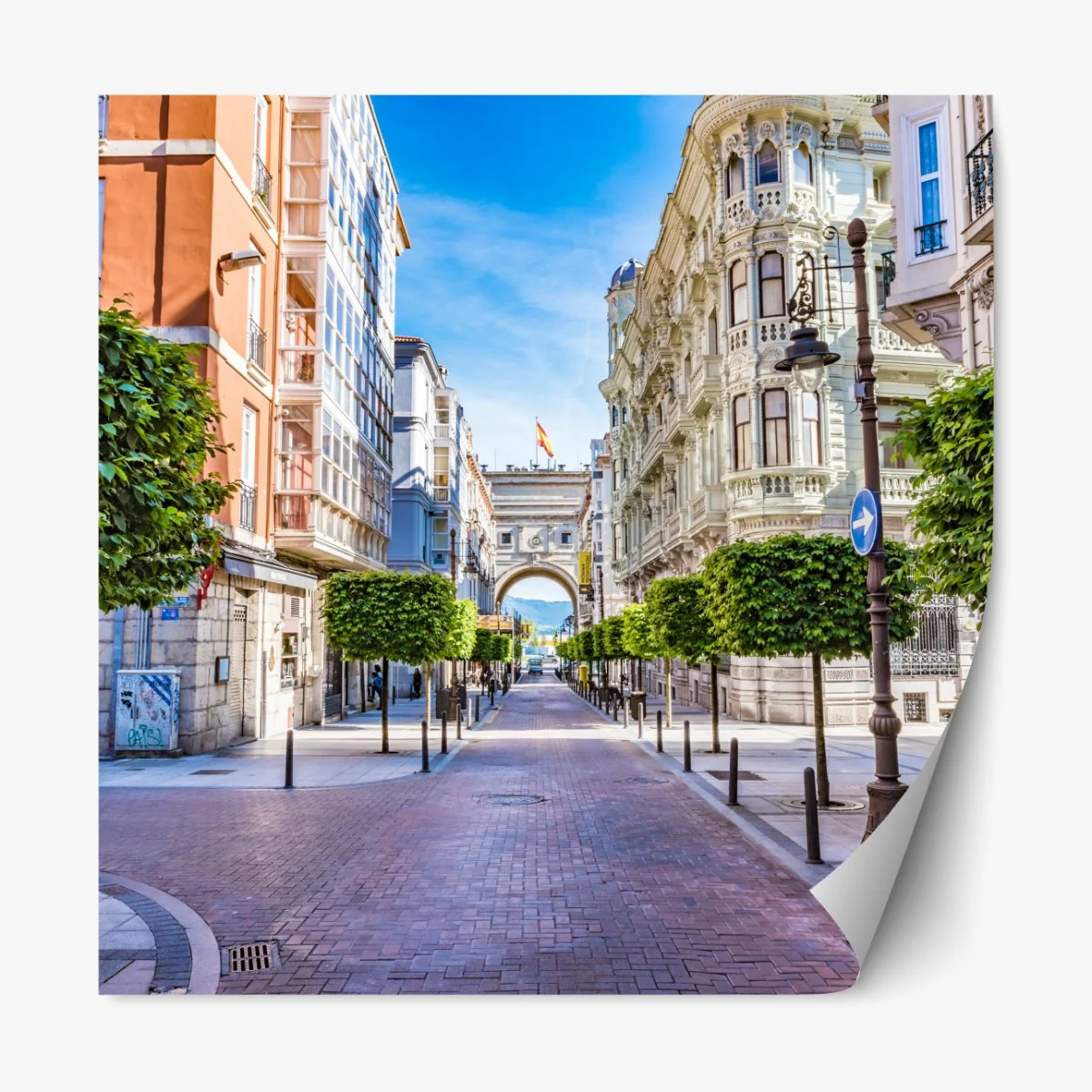 Naklejka repozycjonowalna Santander ulica miejska z zabytkowym łukiem – Wallissimo® Naklejka repozycjonowalna Santander ulica miejska z zabytkowym łukiem – Wallissimo®