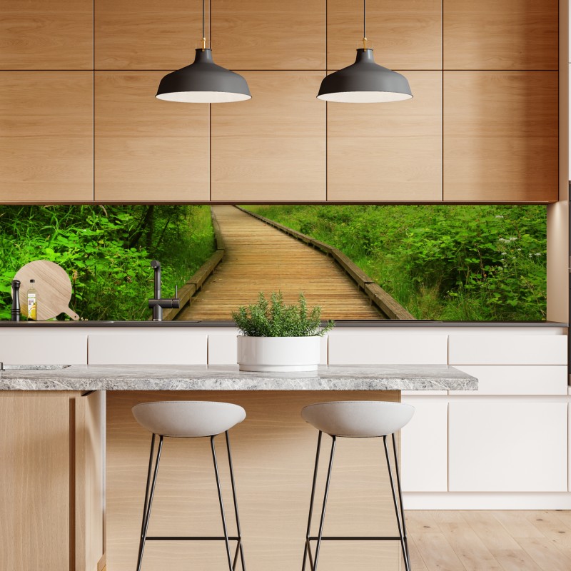 Naklejka repozycjonowalna spokojny drewniany pomost w lesie