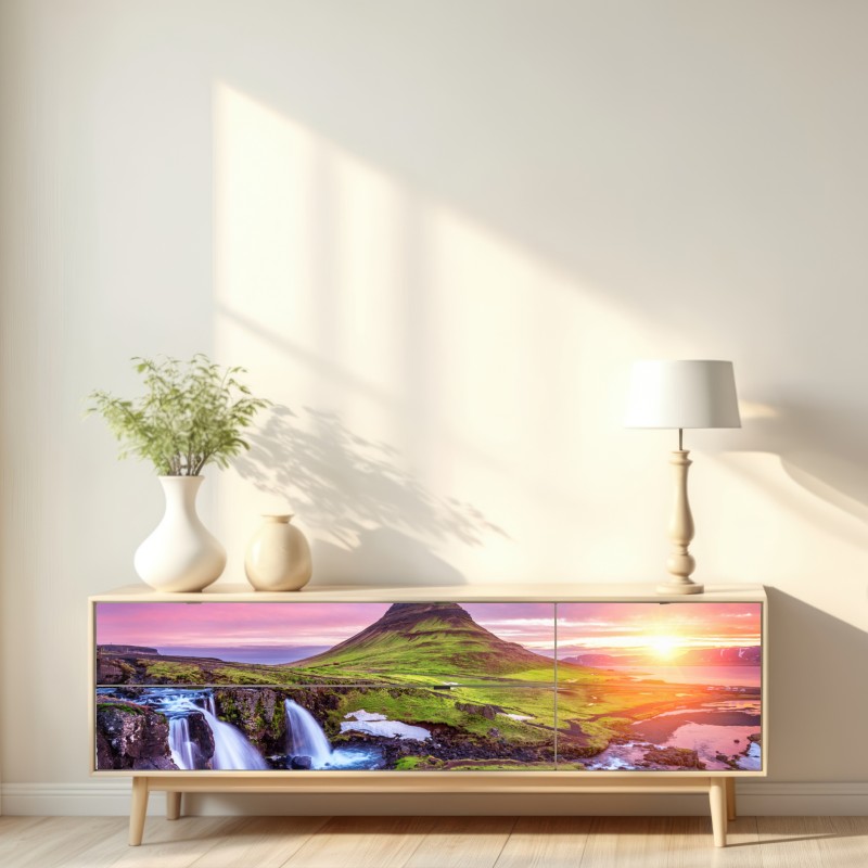 Naklejka repozycjonowalna Kirkjufell o wschodzie słońca – Wallissimo® Naklejka repozycjonowalna Kirkjufell o wschodzie słońca – Wallissimo®