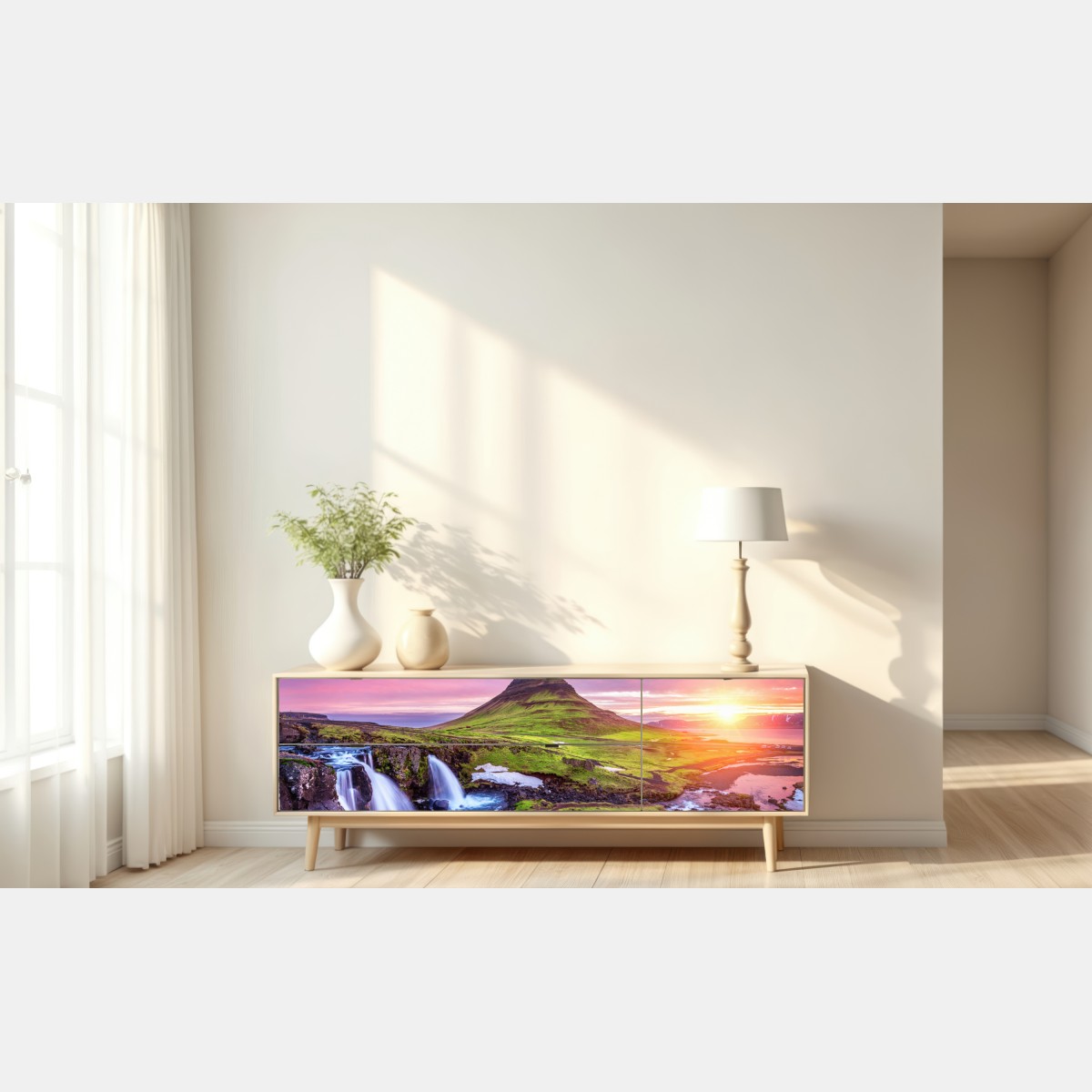 Naklejka repozycjonowalna Kirkjufell o wschodzie słońca – Wallissimo® Naklejka repozycjonowalna Kirkjufell o wschodzie słońca – Wallissimo®