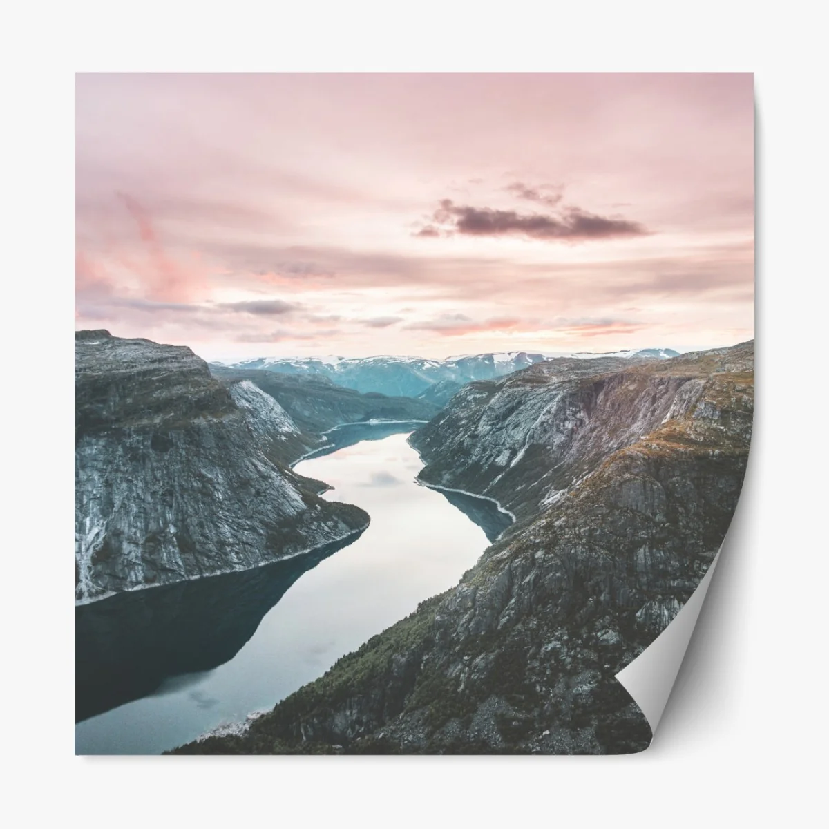 Naklejka repozycjonowalna spokojny fiord o zachodzie słońca – Wallissimo® Naklejka repozycjonowalna spokojny fiord o zachodzie słońca – Wallissimo®