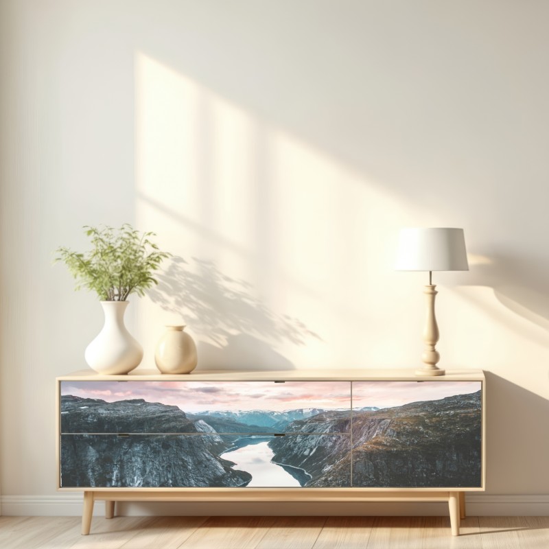 Naklejka repozycjonowalna spokojny fiord o zachodzie słońca – Wallissimo® Naklejka repozycjonowalna spokojny fiord o zachodzie słońca – Wallissimo®