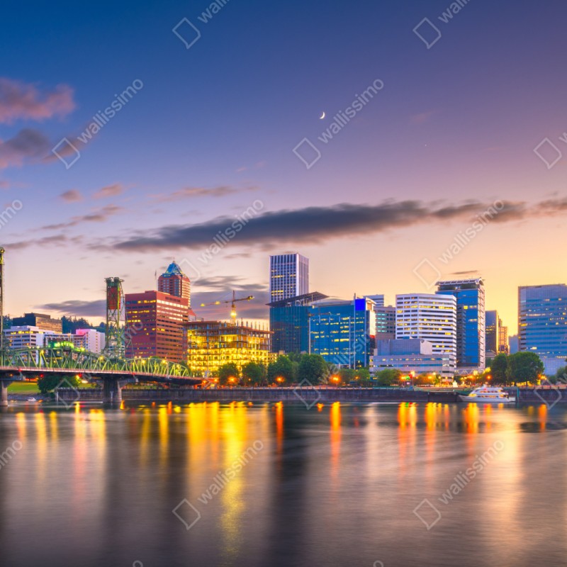 Naklejka repozycjonowalna Portland panorama miasta o zmierzchu nad rzeką Willamette – Wallissimo® Naklejka repozycjonowalna Portland panorama miasta o zmierzchu nad rzeką Willamette – Wallissimo®