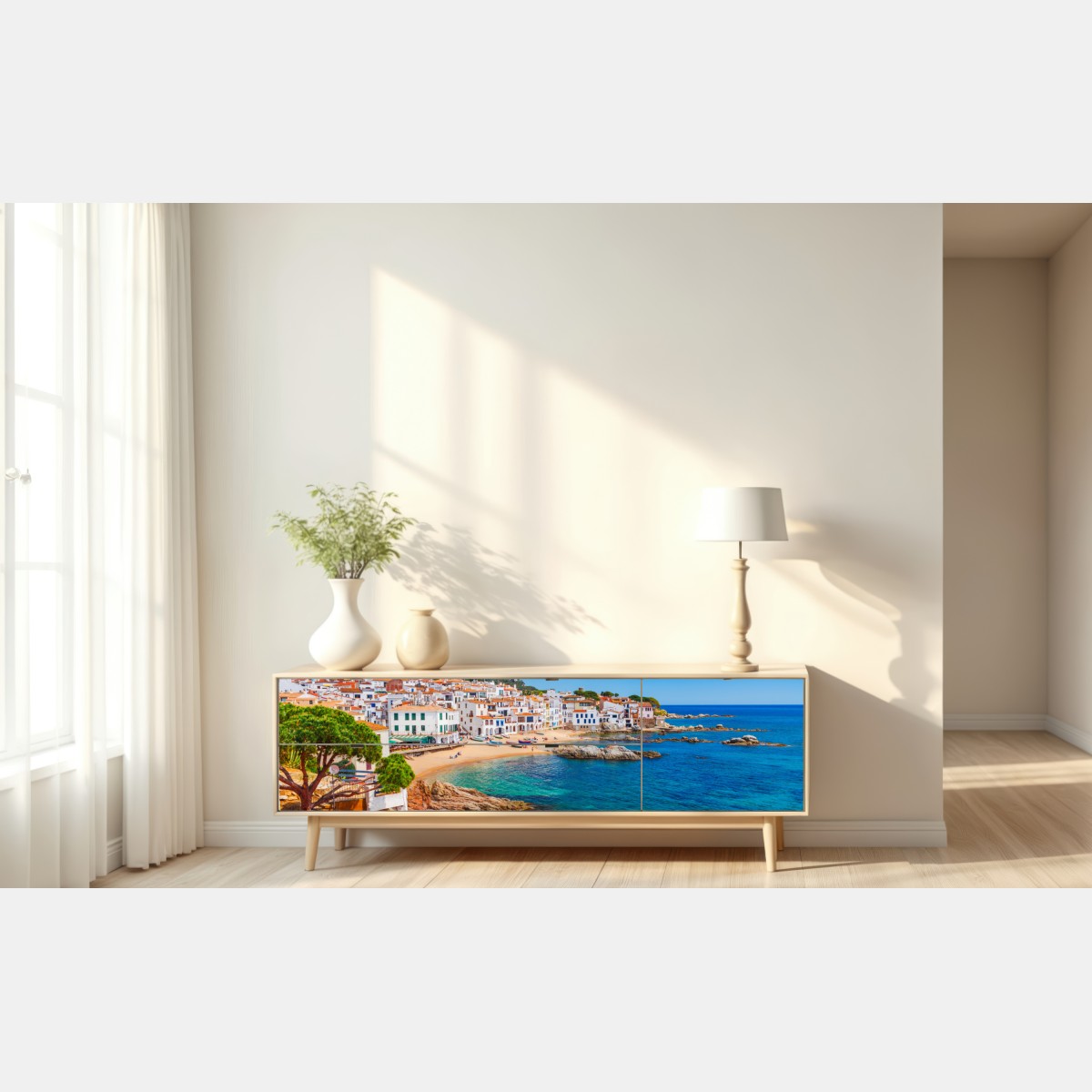 Naklejka repozycjonowalna słoneczna śródziemnomorska wioska nad morzem – Wallissimo® Naklejka repozycjonowalna słoneczna śródziemnomorska wioska nad morzem – Wallissimo®