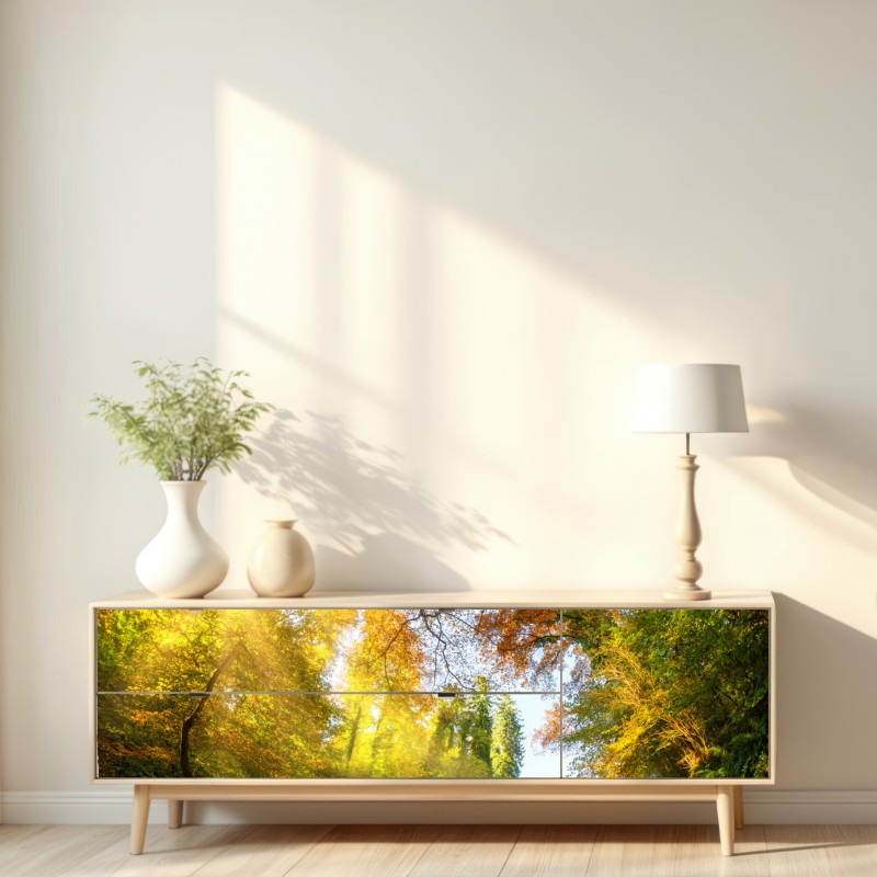 Naklejka repozycjonowalna złota jesienna ścieżka przez las – Wallissimo® Naklejka repozycjonowalna złota jesienna ścieżka przez las – Wallissimo®