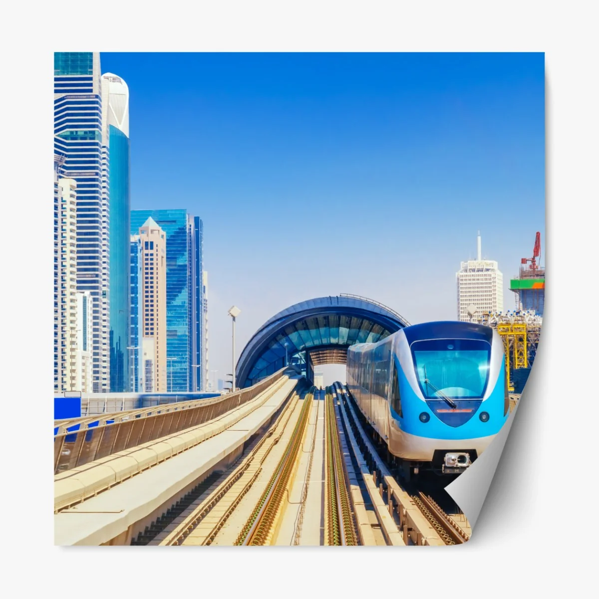 Naklejka repozycjonowalna miejski pociąg metra w słońcu – Wallissimo® Naklejka repozycjonowalna miejski pociąg metra w słońcu – Wallissimo®