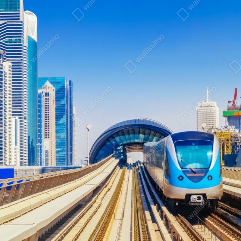 Naklejka repozycjonowalna miejski pociąg metra w słońcu – Wallissimo® Naklejka repozycjonowalna miejski pociąg metra w słońcu – Wallissimo®