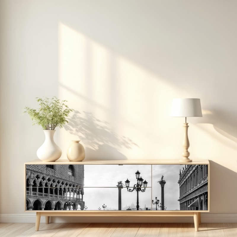 Naklejka repozycjonowalna Wenecja plac w porannej mgle – Wallissimo® Naklejka repozycjonowalna Wenecja plac w porannej mgle – Wallissimo®