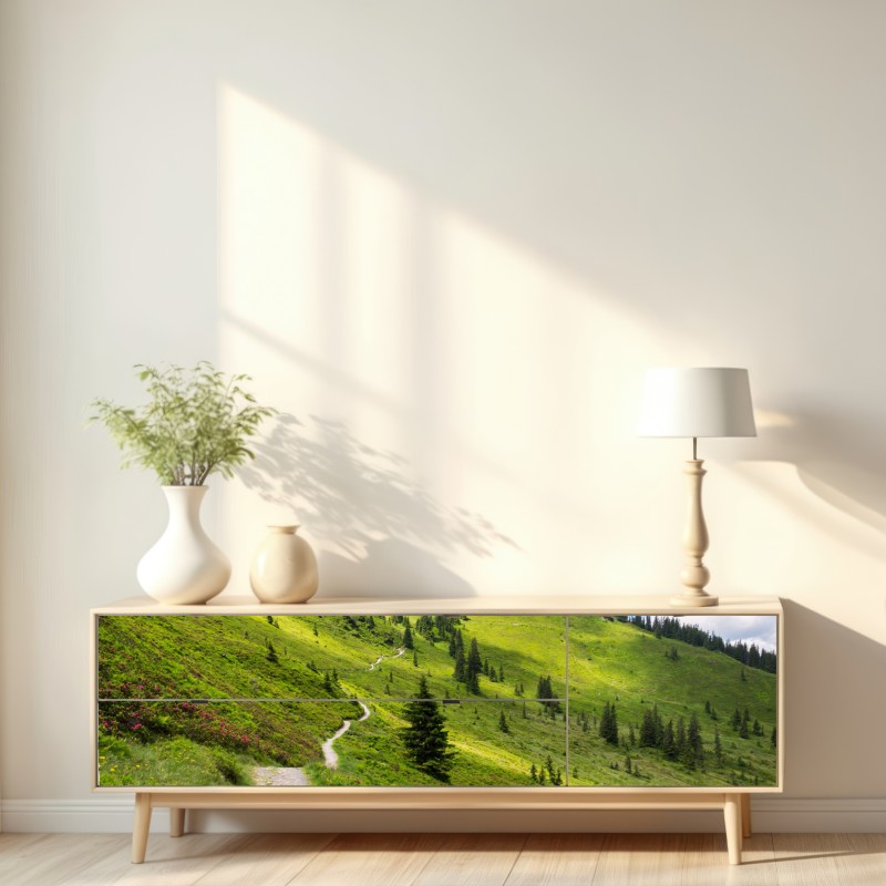 Naklejka repozycjonowalna słoneczna górska ścieżka przez zieloną łąkę – Wallissimo® Naklejka repozycjonowalna słoneczna górska ścieżka przez zieloną łąkę – Wallissimo®