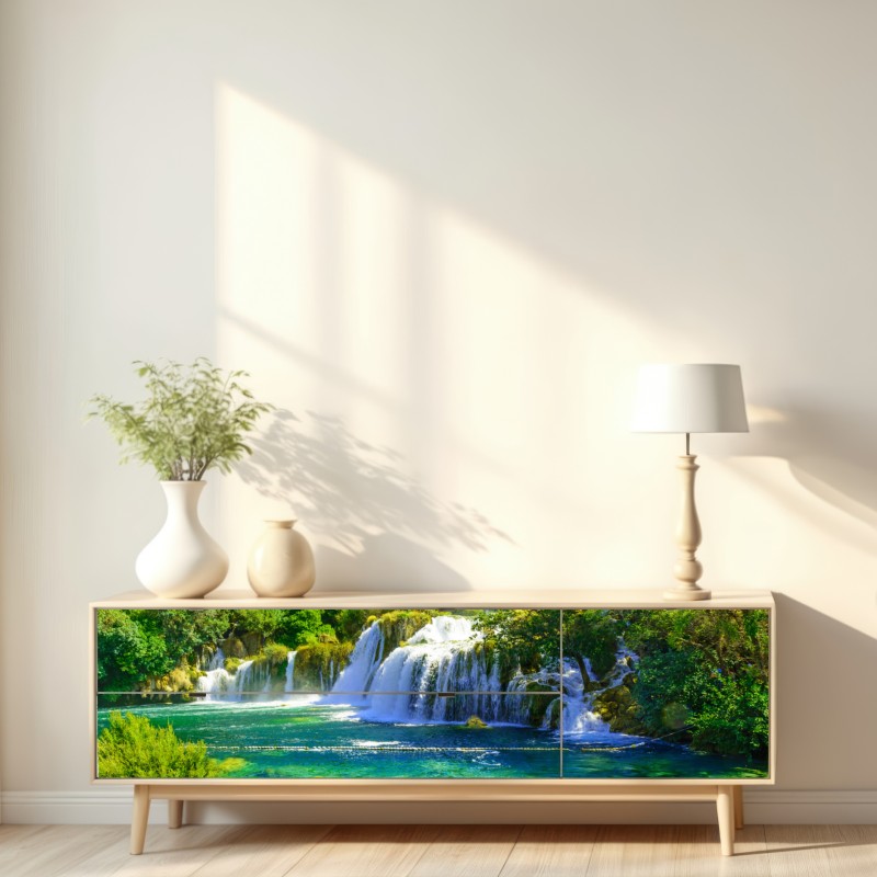 Naklejka repozycjonowalna szmaragdowy wodospad – Wallissimo® Naklejka repozycjonowalna szmaragdowy wodospad – Wallissimo®