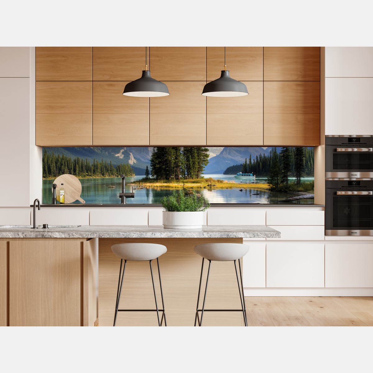 Naklejka repozycjonowalna spokojne jezioro alpejskie z wyspą i górami – Wallissimo® Naklejka repozycjonowalna spokojne jezioro alpejskie z wyspą i górami – Wallissimo®