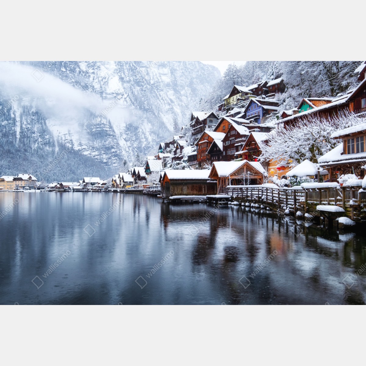 Naklejka repozycjonowalna śnieżna wieś Hallstatt nad jeziorem – Wallissimo® Naklejka repozycjonowalna śnieżna wieś Hallstatt nad jeziorem – Wallissimo®