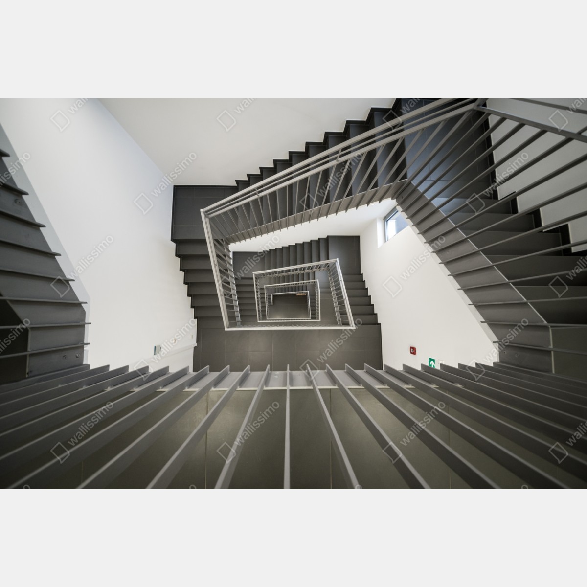 Naklejka repozycjonowalna geometryczna klatka schodowa w perspektywie – Wallissimo® Naklejka repozycjonowalna geometryczna klatka schodowa w perspektywie – Wallissimo®