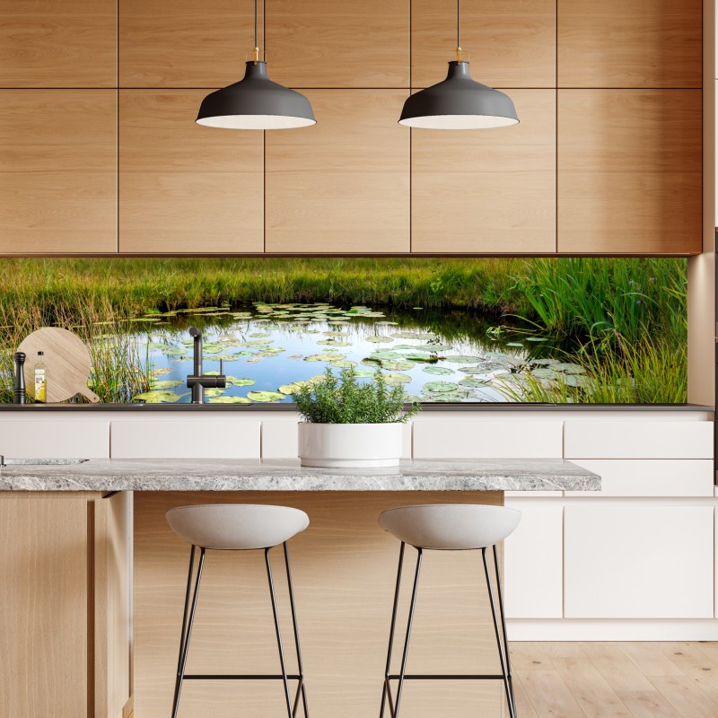 Naklejka repozycjonowalna mglisty las w odcieniach szarości – Wallissimo®