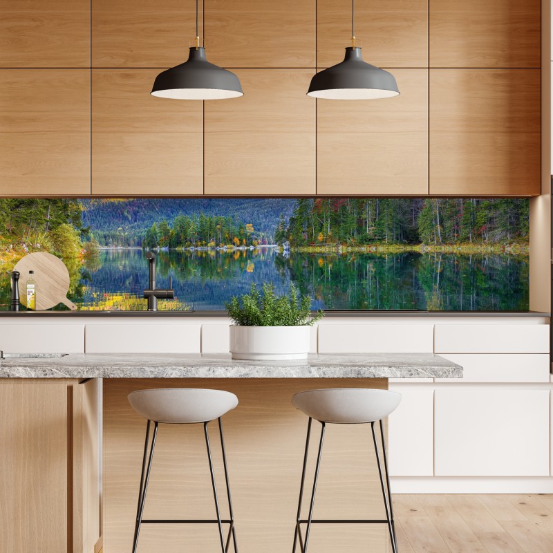 Naklejka repozycjonowalna słoneczny drewniany most nad spokojnym jeziorem – Wallissimo®