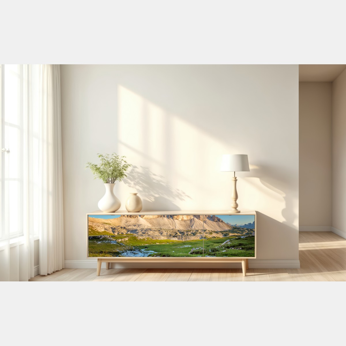 Naklejka repozycjonowalna Tre Cime di Lavaredo nad alpejską łąką – Wallissimo® Naklejka repozycjonowalna Tre Cime di Lavaredo nad alpejską łąką – Wallissimo®