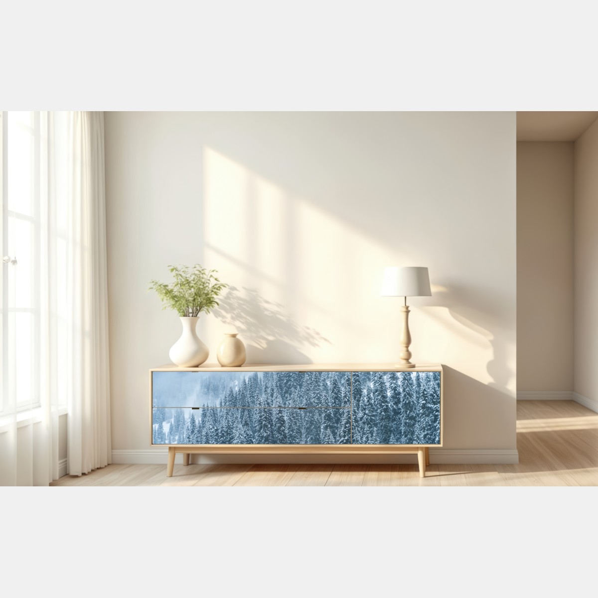 Naklejka repozycjonowalna mglisty ośnieżony las sosnowy – Wallissimo® Naklejka repozycjonowalna mglisty ośnieżony las sosnowy – Wallissimo®