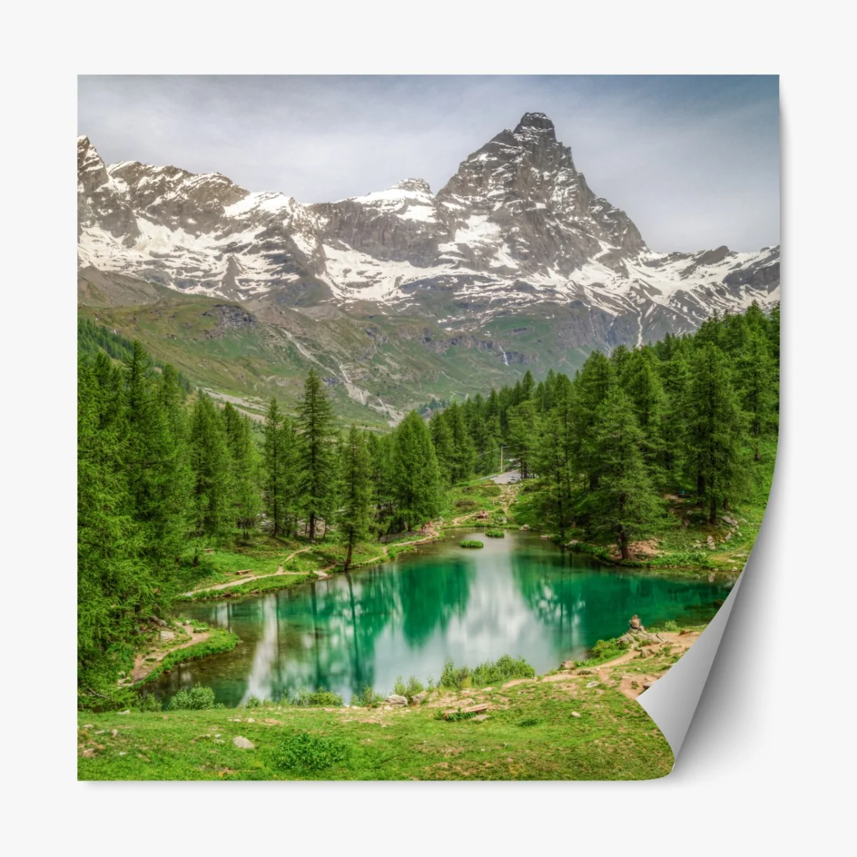 Naklejka repozycjonowalna błękitne jezioro przy Cervinia – Wallissimo® Naklejka repozycjonowalna błękitne jezioro przy Cervinia – Wallissimo®