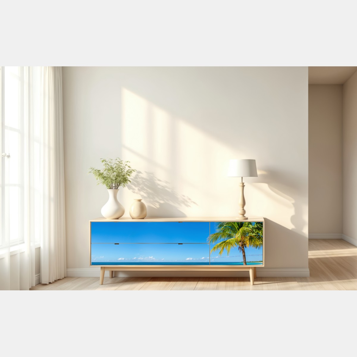 Naklejka repozycjonowalna tropikalna plaża z turkusową wodą i palmą – Wallissimo® Naklejka repozycjonowalna tropikalna plaża z turkusową wodą i palmą – Wallissimo®