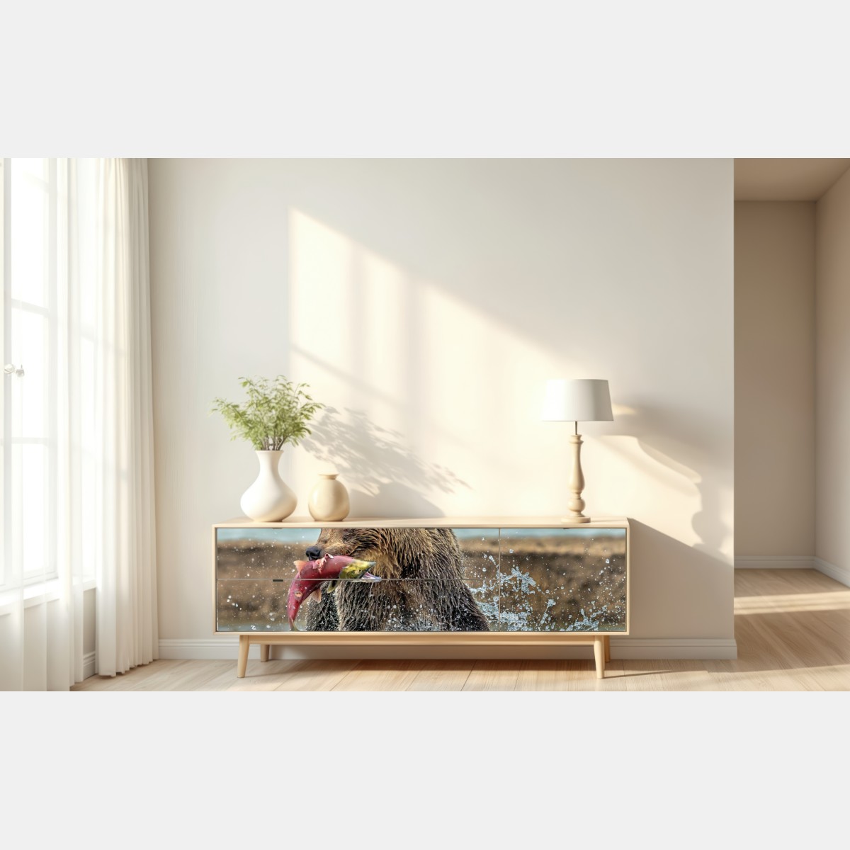 Naklejka repozycjonowalna niedźwiedź łapiący łososia w rzece – Wallissimo® Naklejka repozycjonowalna niedźwiedź łapiący łososia w rzece – Wallissimo®