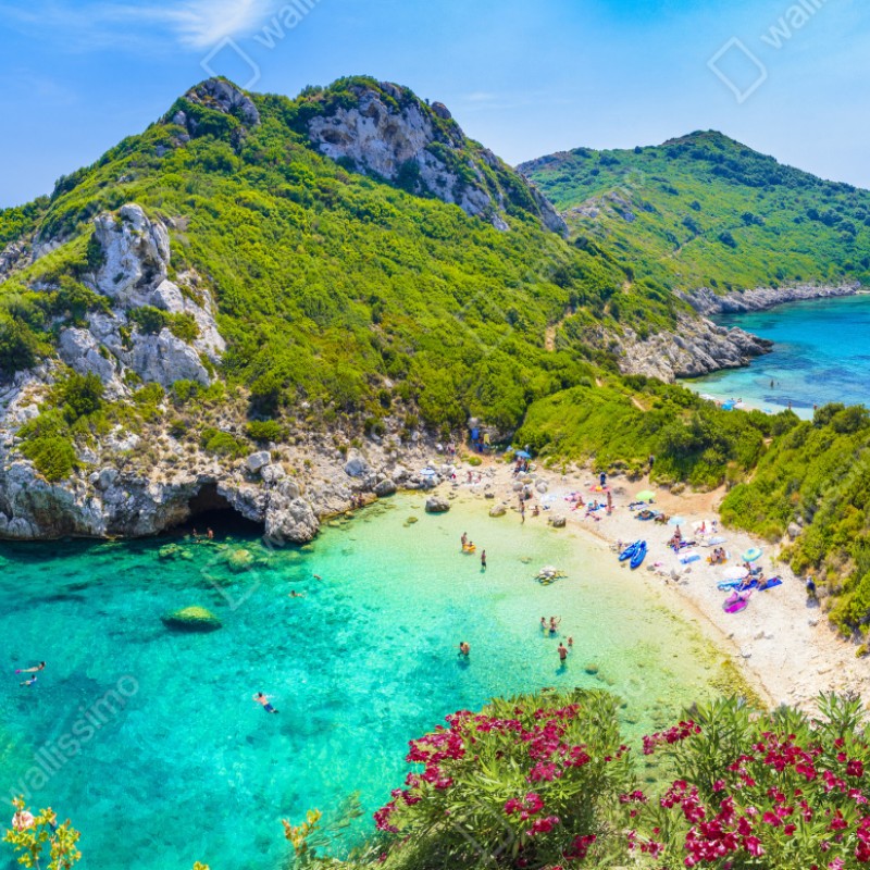 Naklejka repozycjonowalna Porto Timoni panoramiczna plaża, Korfu – Wallissimo® Naklejka repozycjonowalna Porto Timoni panoramiczna plaża, Korfu – Wallissimo®