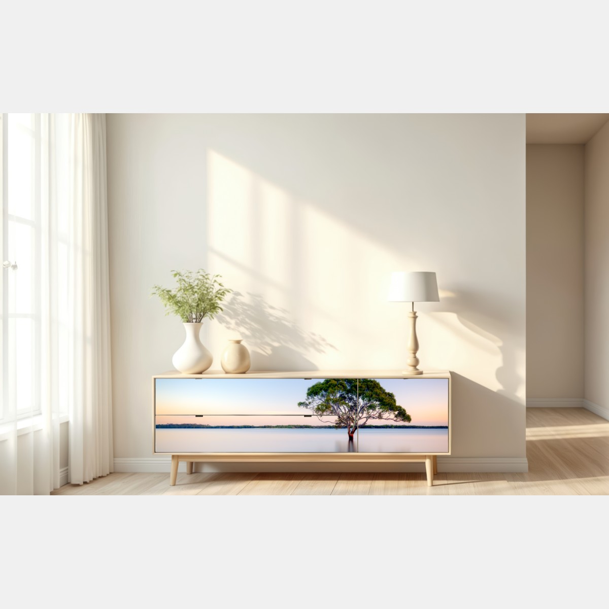 Naklejka repozycjonowalna samotne drzewo nad spokojnym jeziorem – Wallissimo® Naklejka repozycjonowalna samotne drzewo nad spokojnym jeziorem – Wallissimo®