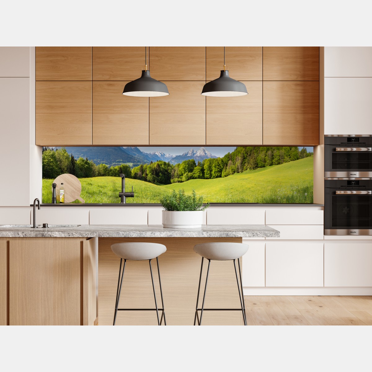 Naklejka repozycjonowalna spokojna alpejska łąka w panoramie – Wallissimo® Naklejka repozycjonowalna spokojna alpejska łąka w panoramie – Wallissimo®