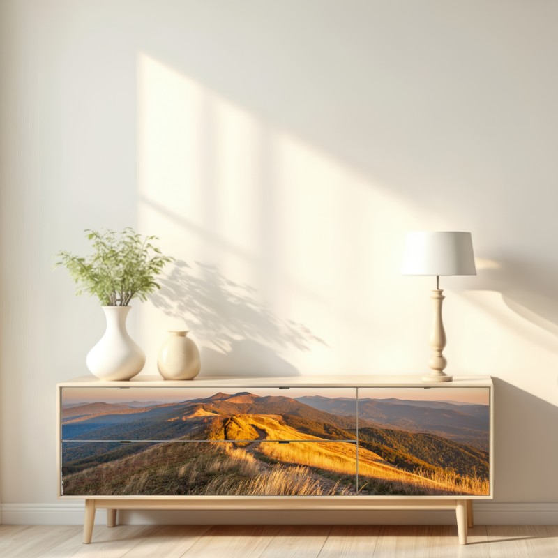 Naklejka repozycjonowalna złota grzęda górska o zachodzie słońca – Wallissimo® Naklejka repozycjonowalna złota grzęda górska o zachodzie słońca – Wallissimo®
