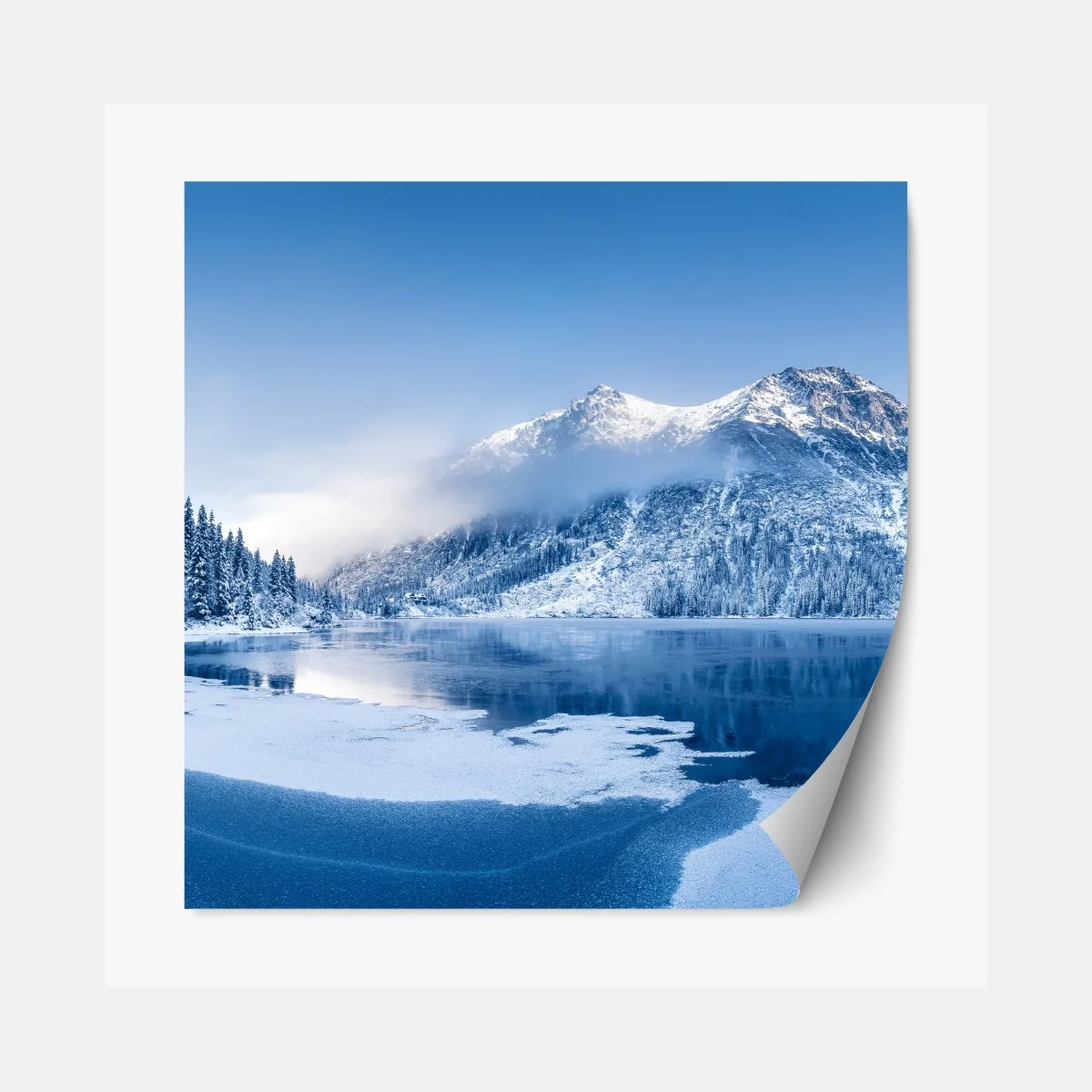 Naklejka repozycjonowalna spokojna zimowa panorama Alp – Wallissimo® Naklejka repozycjonowalna spokojna zimowa panorama Alp – Wallissimo®