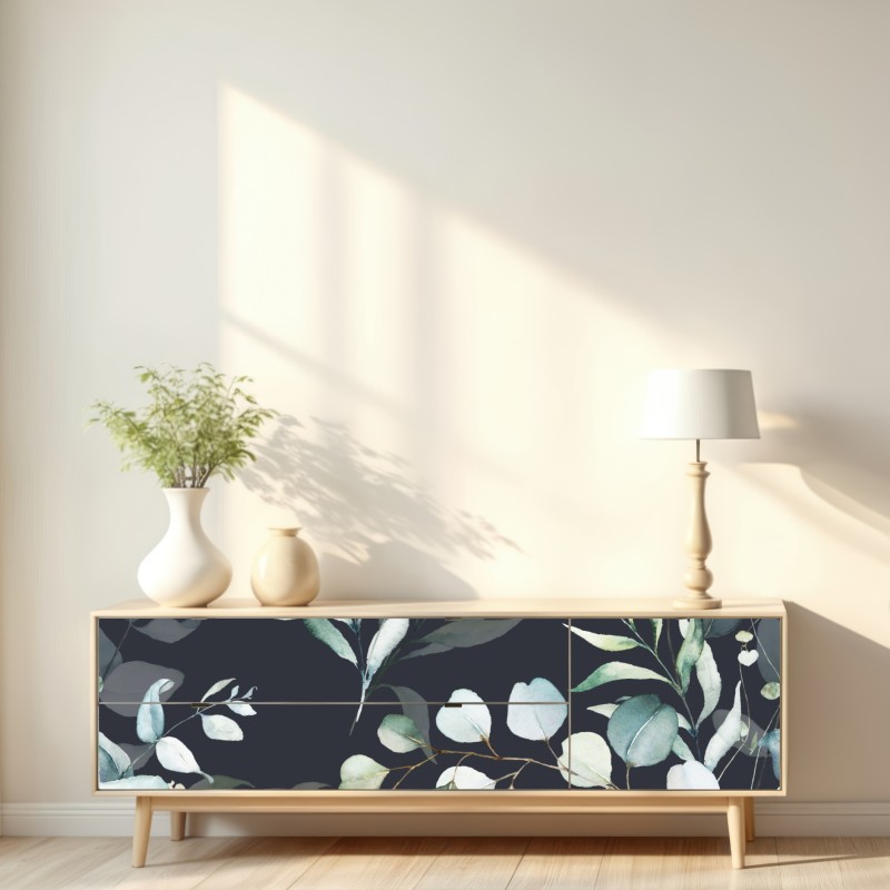 Naklejka repozycjonowalna wzór botaniczny eukaliptusa w akwareli na ciemnym tle – Wallissimo® Naklejka repozycjonowalna wzór botaniczny eukaliptusa w akwareli na ciemnym tle – Wallissimo®