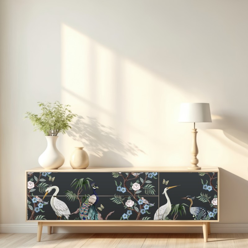 Naklejka repozycjonowalna pawie i czaple w kwiatowej scenie – Wallissimo® Naklejka repozycjonowalna pawie i czaple w kwiatowej scenie – Wallissimo®