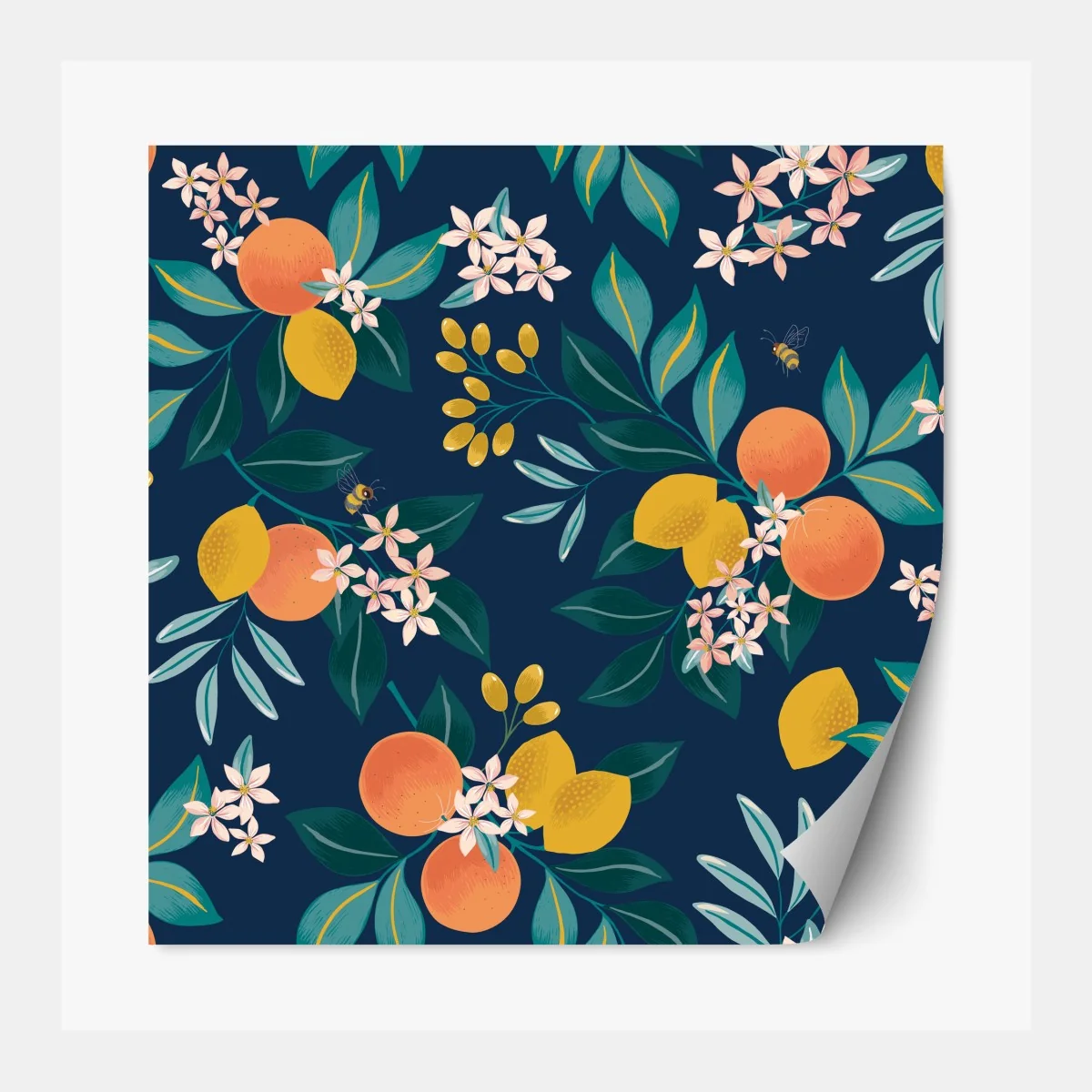Naklejka repozycjonowalna botaniczny wzór z kwiatami cytrusów na granatowym tle – Wallissimo® Naklejka repozycjonowalna botaniczny wzór z kwiatami cytrusów na granatowym tle – Wallissimo®