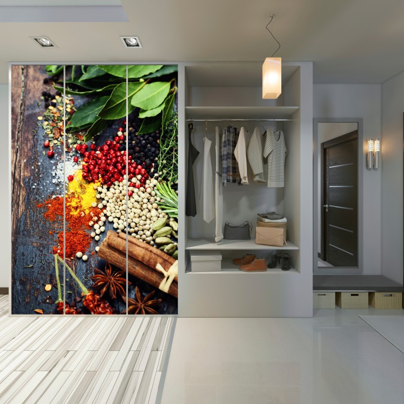 Naklejka na szafę intensywny zestaw przypraw na rustykalnym drewnie – Wallissimo® Naklejka na szafę intensywny zestaw przypraw na rustykalnym drewnie – Wallissimo®