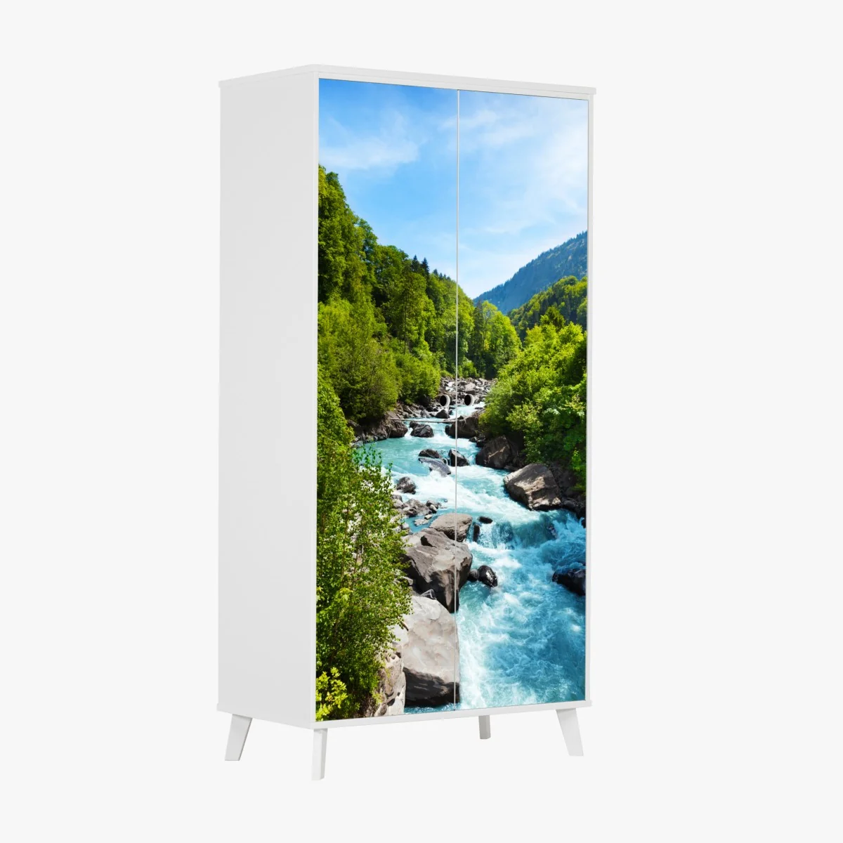Naklejka na szafę górska rzeka w bujnej zieleni – Wallissimo® Naklejka na szafę górska rzeka w bujnej zieleni – Wallissimo®