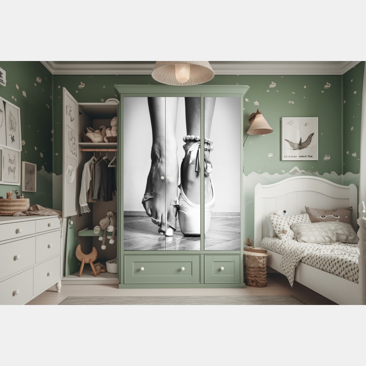 Naklejka na szafę gracja baletowa na pointach – Wallissimo® Naklejka na szafę gracja baletowa na pointach – Wallissimo®