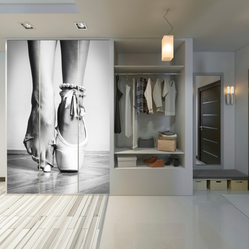 Naklejka na szafę gracja baletowa na pointach – Wallissimo® Naklejka na szafę gracja baletowa na pointach – Wallissimo®