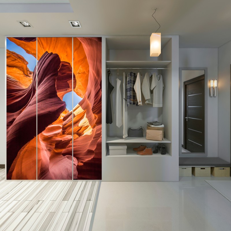 Naklejka na szafę słoneczny wąwóz z formacjami skalnymi – Wallissimo® Naklejka na szafę słoneczny wąwóz z formacjami skalnymi – Wallissimo®