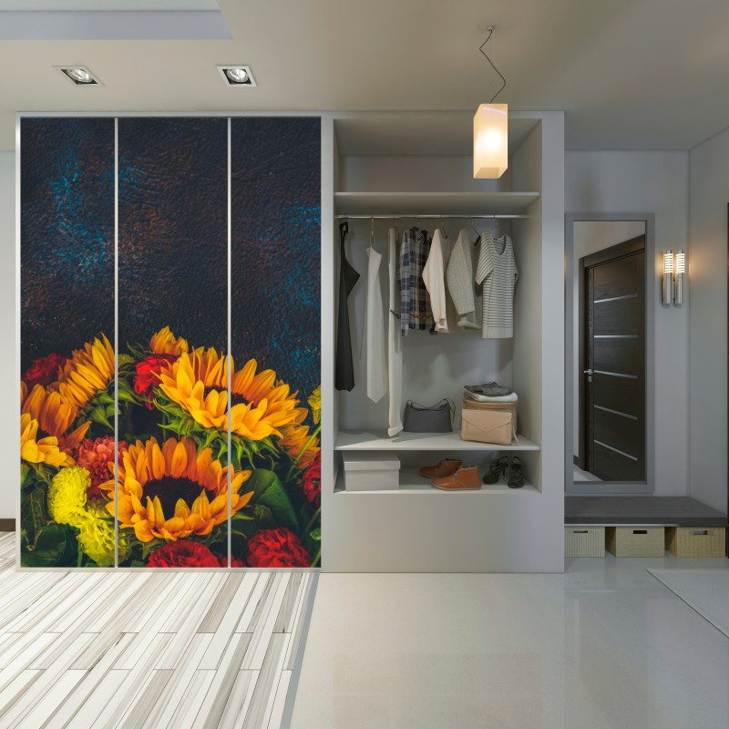 Naklejka na szafę żywy bukiet słoneczników na ciemnym tle – Wallissimo® Naklejka na szafę żywy bukiet słoneczników na ciemnym tle – Wallissimo®