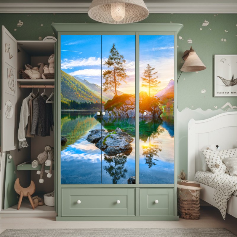 Naklejka na szafę mglista łódź przy górskim jeziorze – Wallissimo®