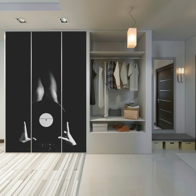 Naklejka na szafę płyta winylowa i nogi w kabaretkach – Wallissimo® Naklejka na szafę płyta winylowa i nogi w kabaretkach – Wallissimo®